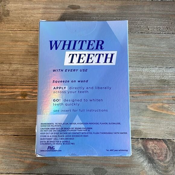 Crest Whitening Emulsions Kit - Picture 3 of 7